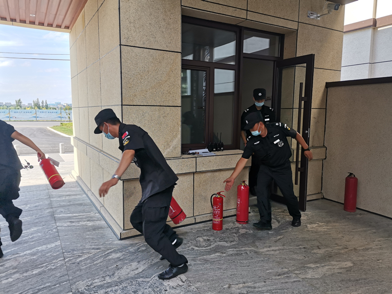 02敦化公司发展消防演练_副本.jpg
