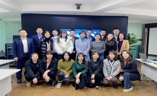 1. 集团运营治理中心开年工作会议合影留想_副本.jpg