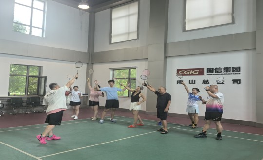 2.ng电子游戏南山羽毛球社群组织基础讲授活动_副本.jpg